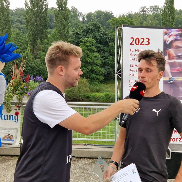 SWP CityLauf 2023 - Siegerehrungen & Spendenübergabe