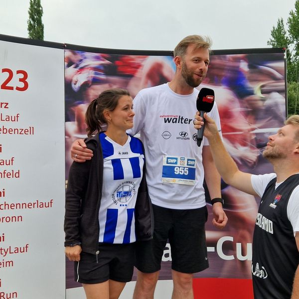SWP CityLauf 2023 - Siegerehrungen & Spendenübergabe
