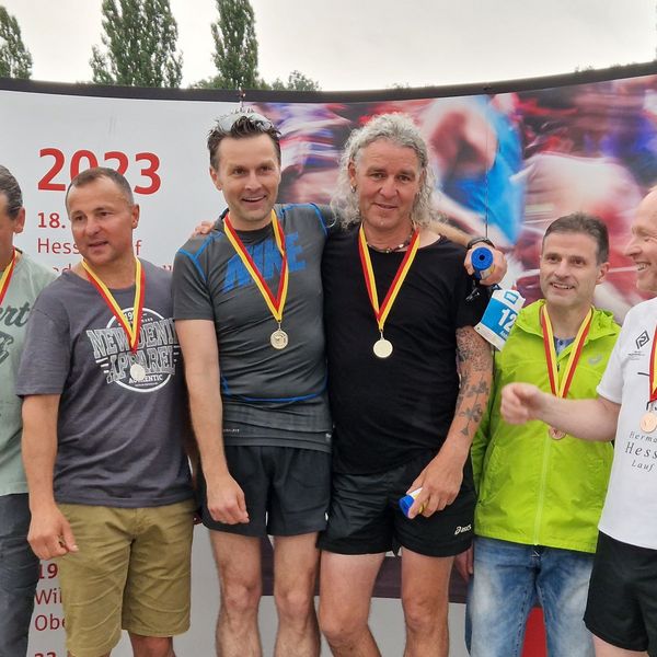 SWP CityLauf 2023 - Siegerehrungen & Spendenübergabe