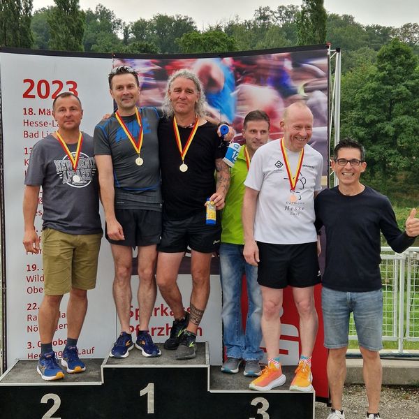 SWP CityLauf 2023 - Siegerehrungen & Spendenübergabe