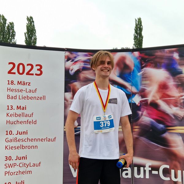 SWP CityLauf 2023 - Siegerehrungen & Spendenübergabe