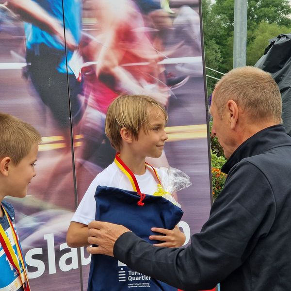 SWP CityLauf 2023 - Siegerehrungen & Spendenübergabe