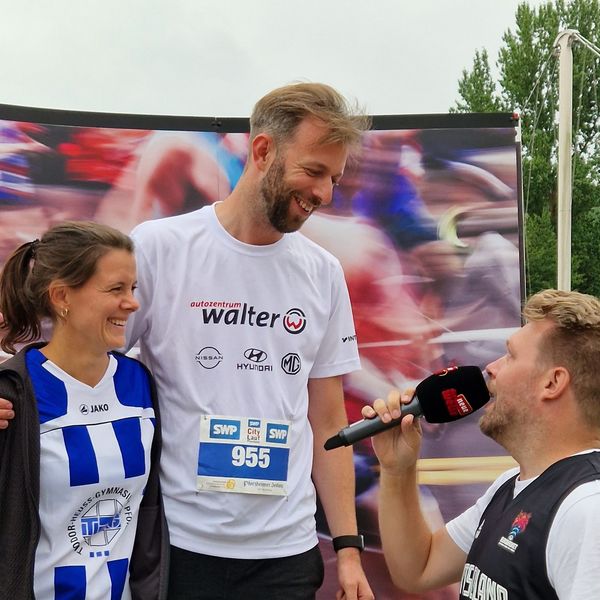 SWP CityLauf 2023 - Siegerehrungen & Spendenübergabe