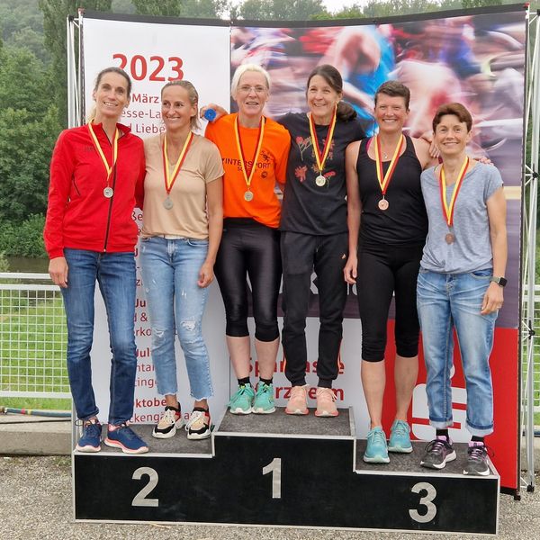 SWP CityLauf 2023 - Siegerehrungen & Spendenübergabe